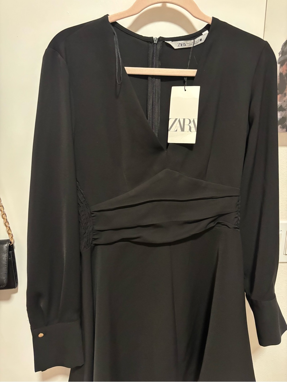Zara Black Long-Sleeve V-Neck Waist Detail Midi Dress